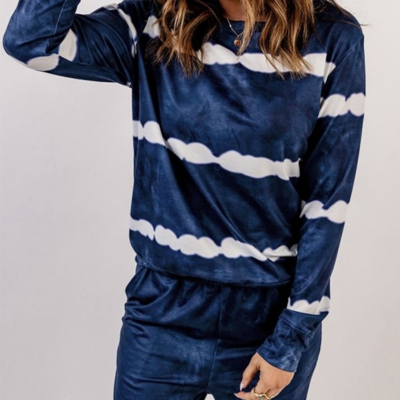 💜 New Lounge Set - Picture 2 of 10